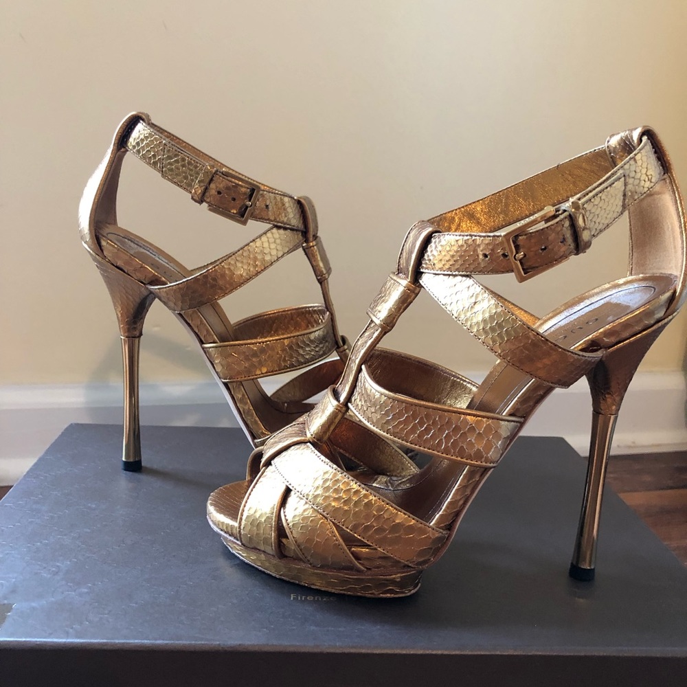 Gucci Bronze Python T Strap Sandals Size 36.5